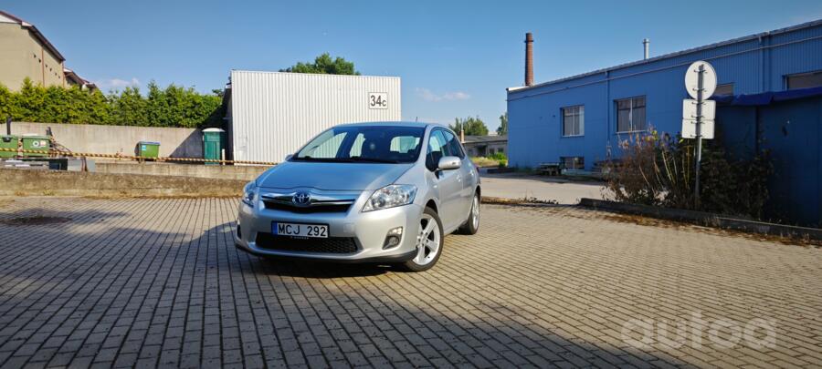 Toyota Auris 1 generation [restyling] Hybrid hatchback 5-doors