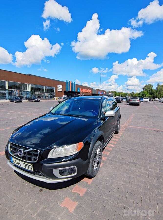 Volvo XC70 3 generation wagon