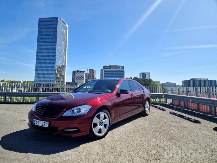 Mercedes-Benz S-Class W221 Sedan Long