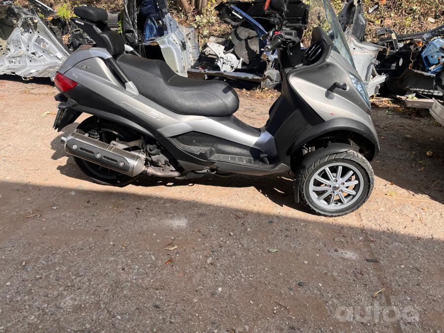 Piaggio MP3