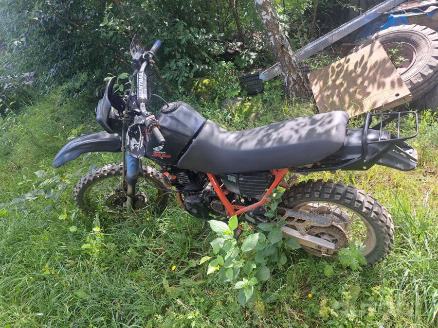 Honda XL