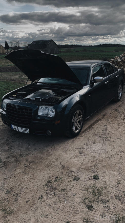 Chrysler 300C 1 generation Sedan 4-doors