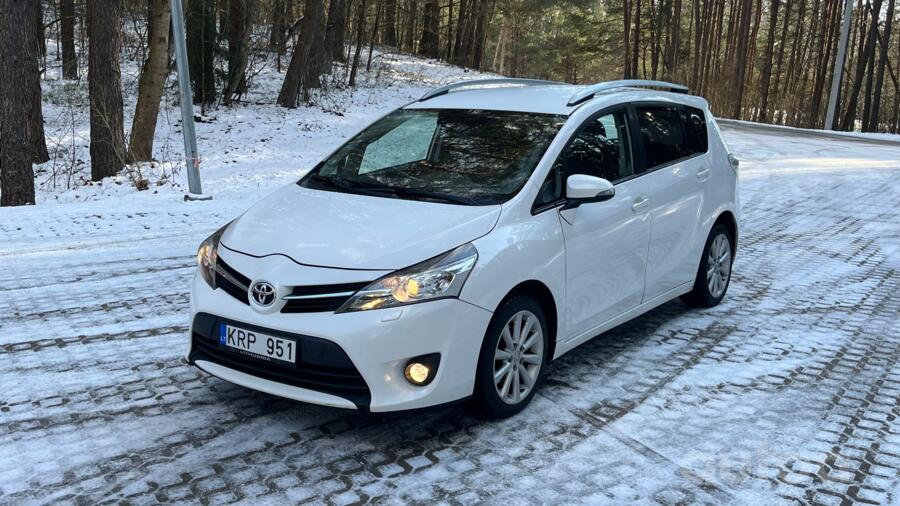 Toyota Verso 1 generation [restyling] Minivan