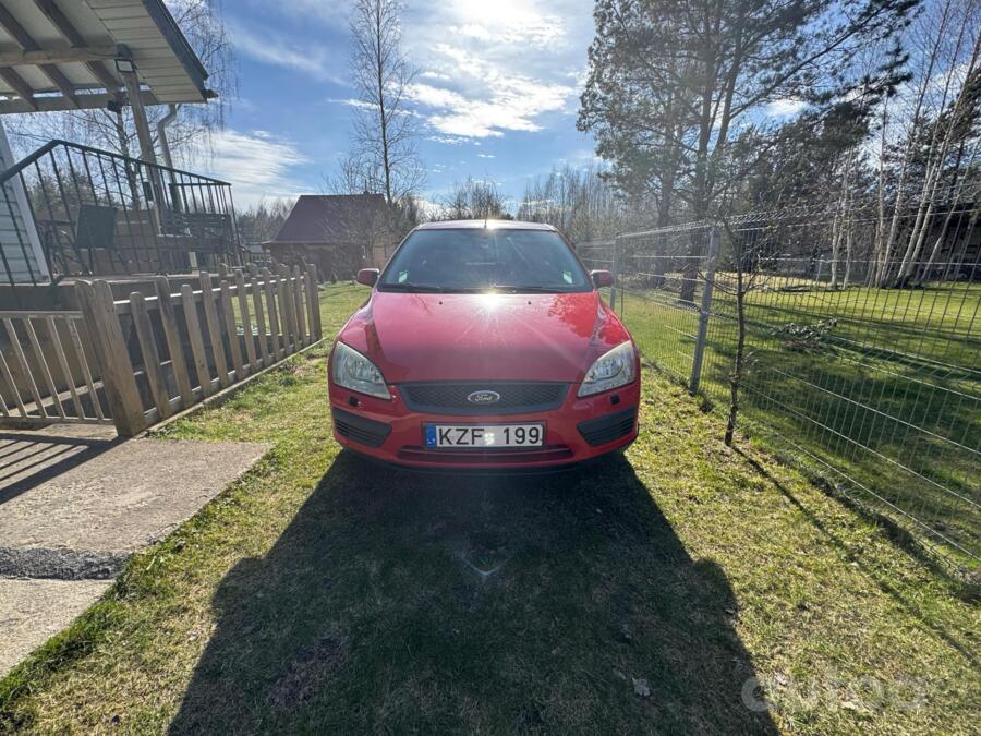Ford Focus 2 generation Hatchback 3-doors