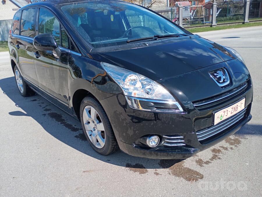Peugeot 5008 1 generation Minivan
