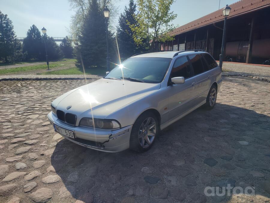BMW 5 Series E39 Touring wagon
