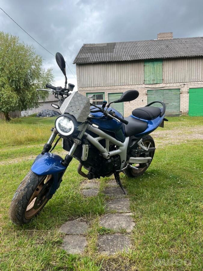 Suzuki SV
