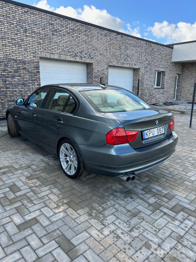 BMW 3 Series E90/E91/E92/E93 Sedan