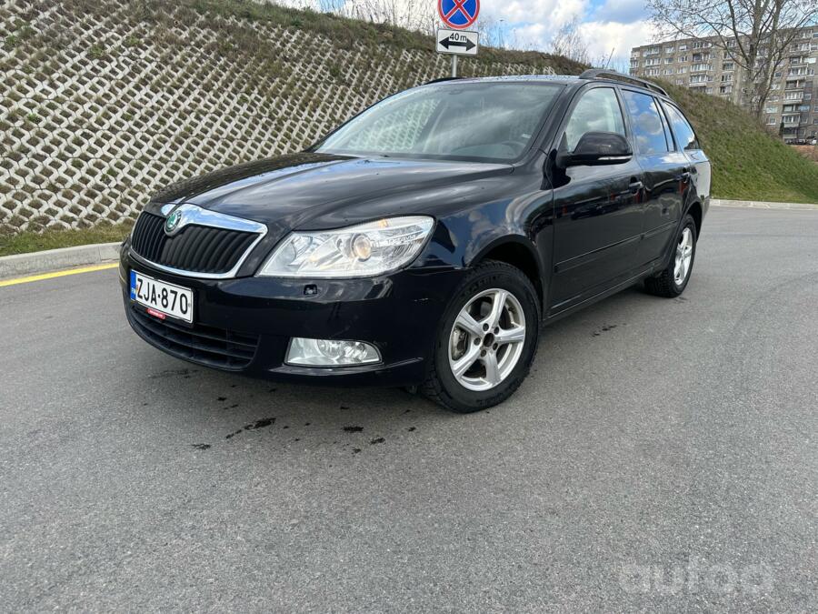 Skoda Octavia 2 generation Combi wagon 5-doors