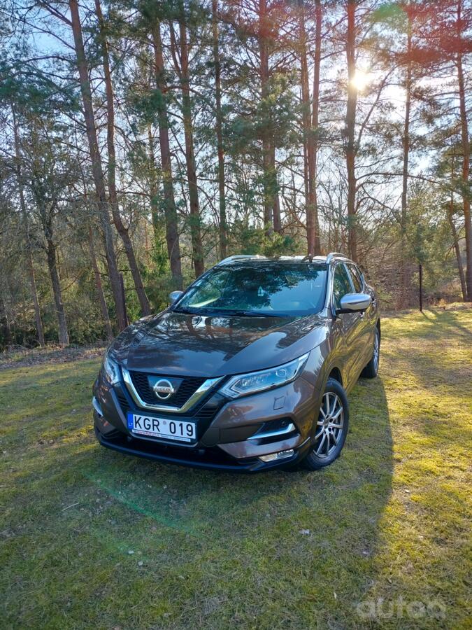 Nissan Qashqai 2 generation Crossover