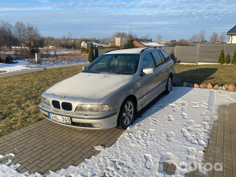 BMW 5 Series E39 Touring wagon