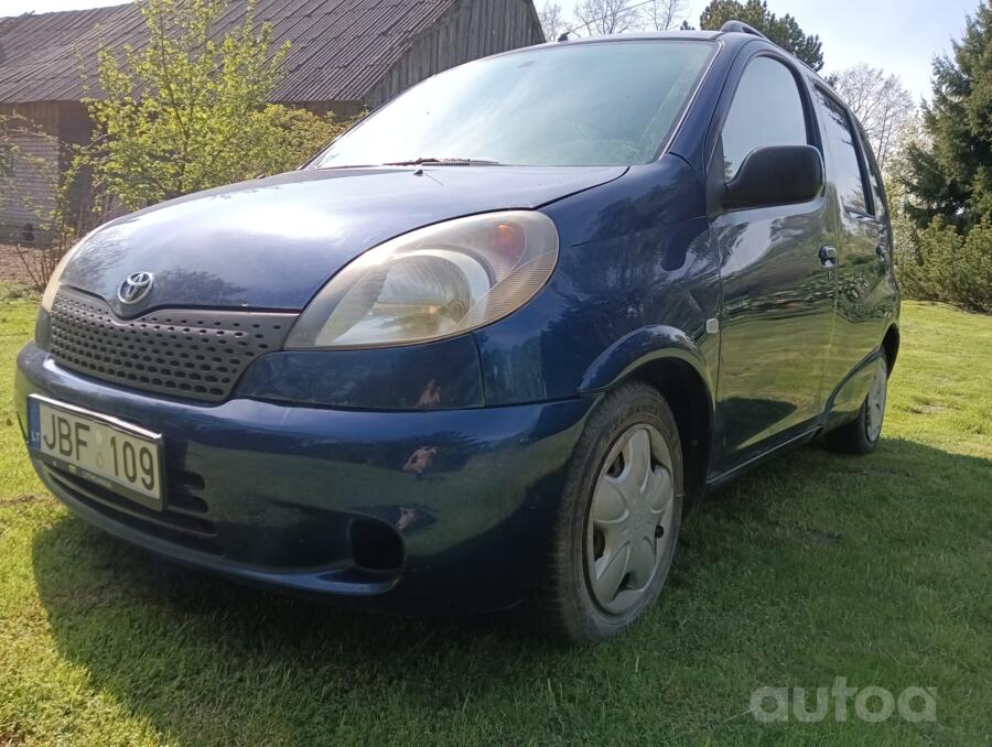 Toyota Yaris Verso 1 generation Minivan