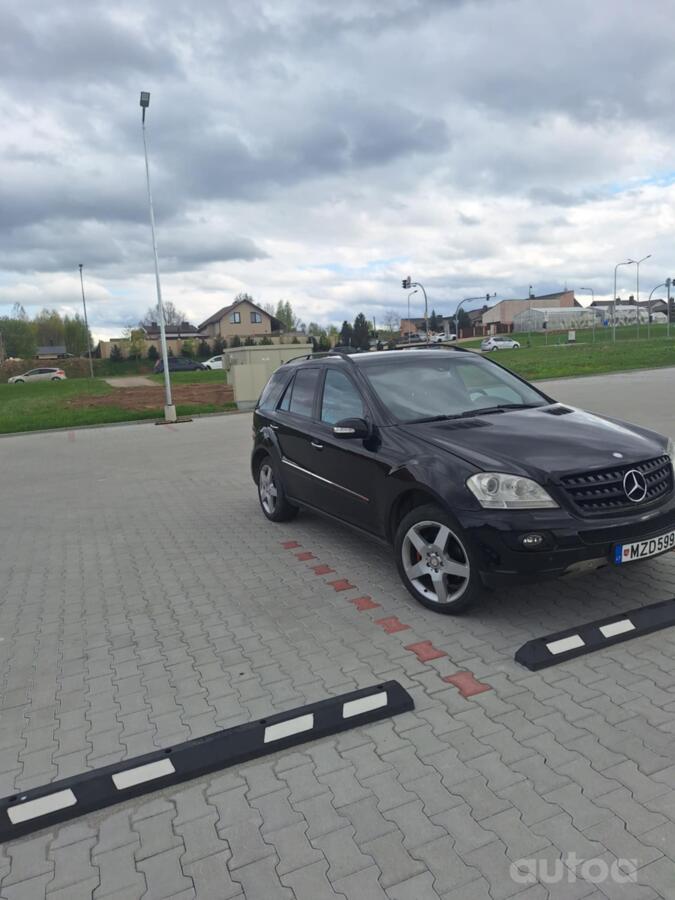 Mercedes-Benz M-Class W164 Crossover 5-doors