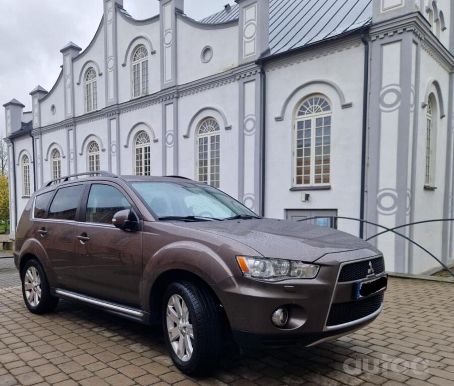 Mitsubishi Outlander 2 generation [restyling]