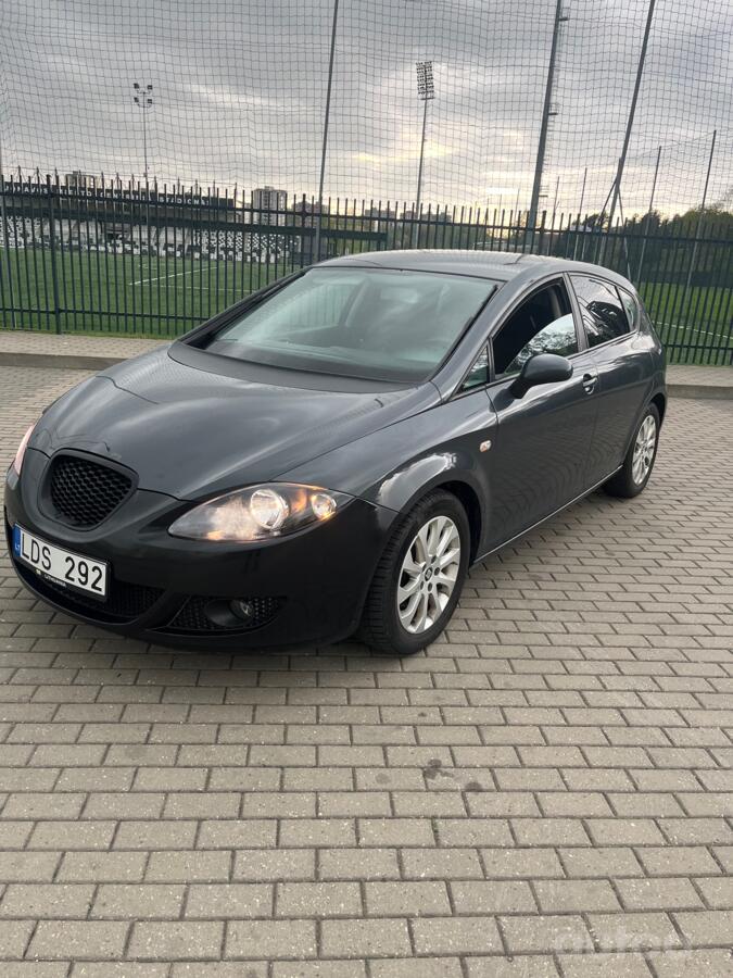 SEAT Leon 2 generation Hatchback 5-doors