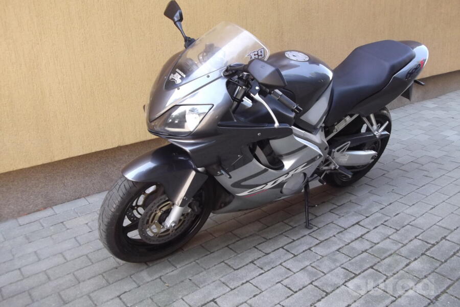 Honda CBR