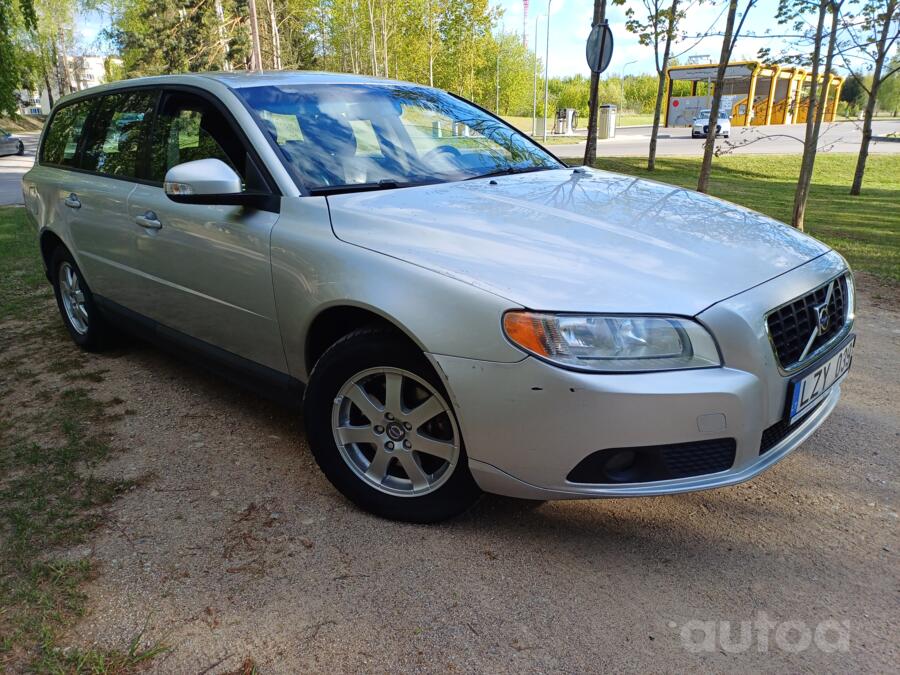 Volvo V70 3 generation wagon