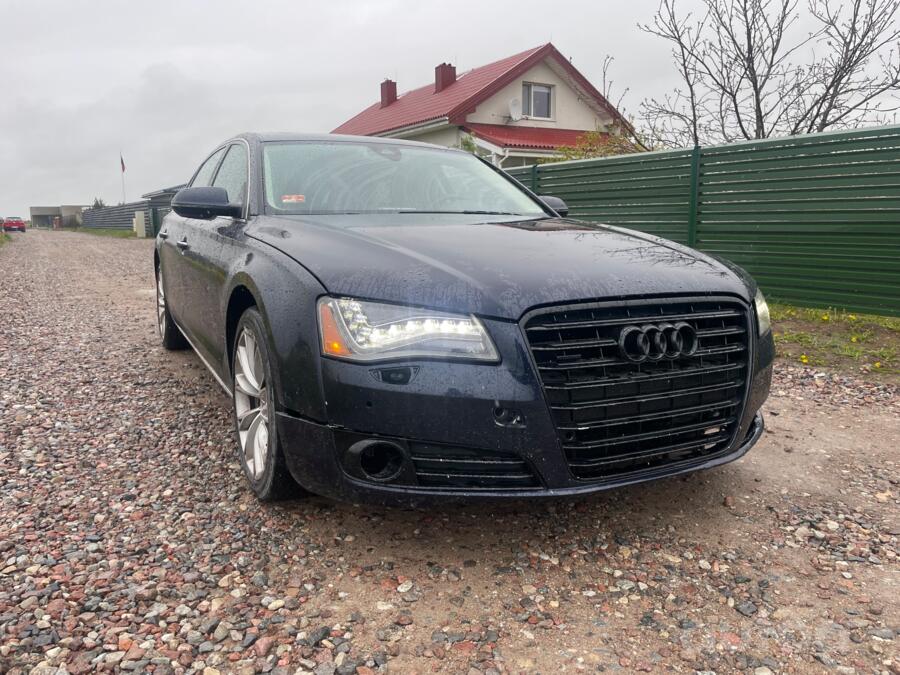 Audi A8 D4/4H Sedan