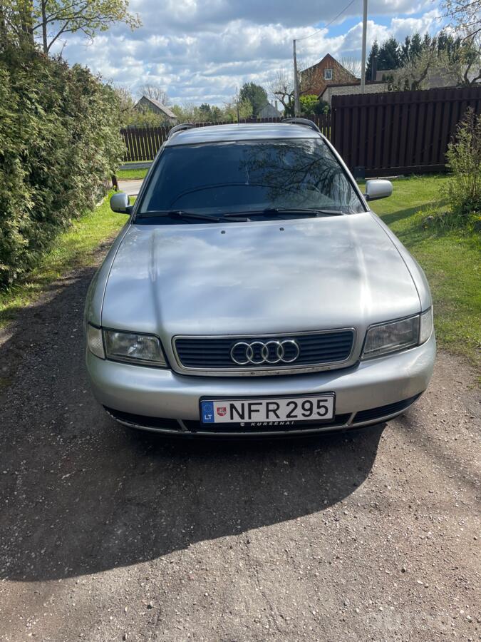 Audi A4 B5 Avant wagon 5-doors