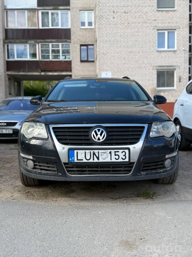 Volkswagen Passat B6 wagon 5-doors