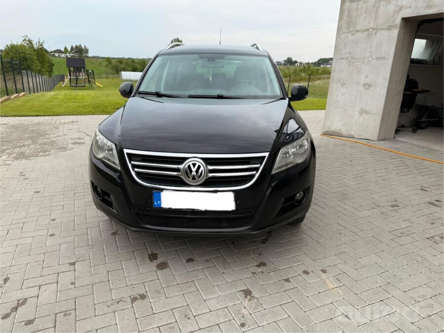 Volkswagen Tiguan 1 generation Crossover