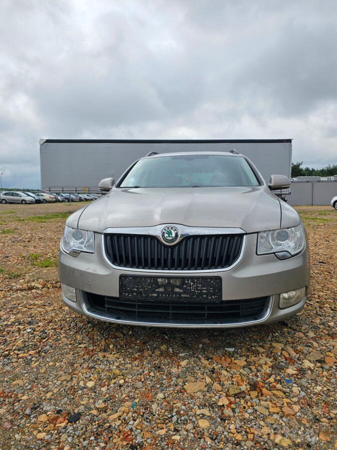 Skoda Superb 2 generation Combi wagon