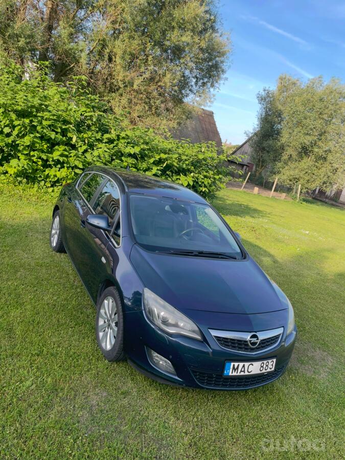 Opel Astra J Hatchback 5-doors