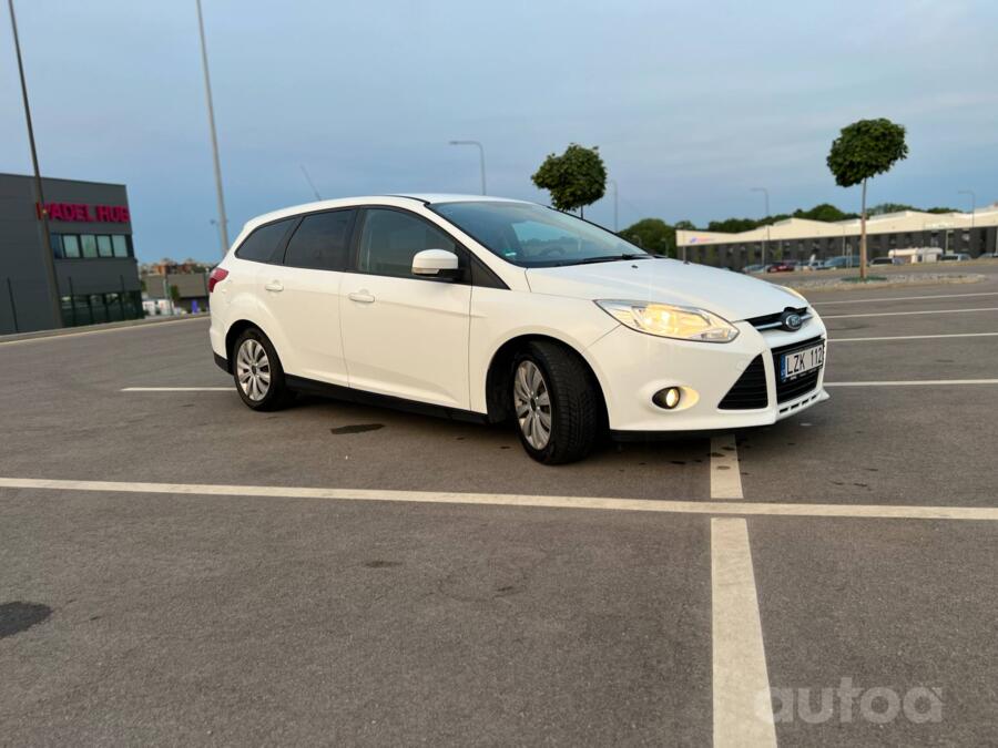 Ford Focus 3 generation Hatchback 5-doors