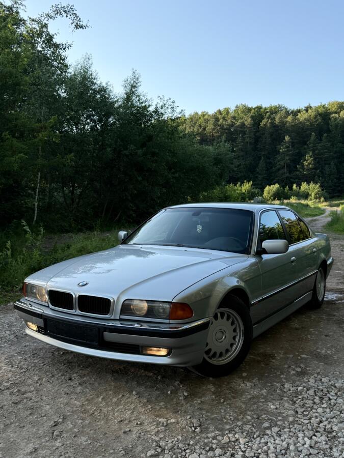 BMW 7 Series E38 Sedan