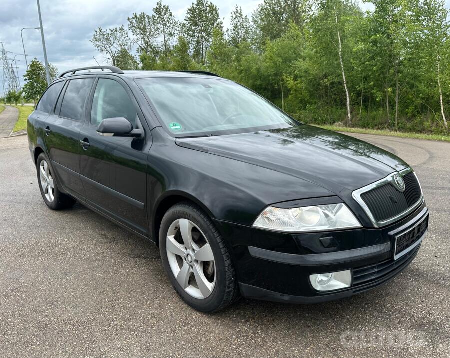 Skoda Octavia 2 generation Combi wagon 5-doors
