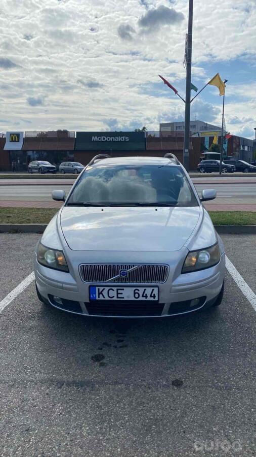 Volvo V50