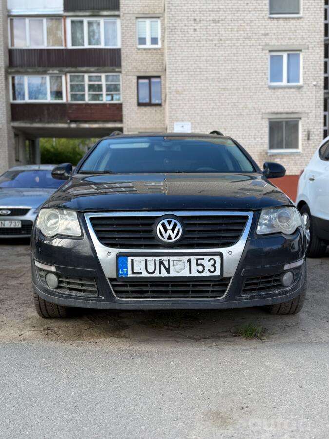 Volkswagen Passat B6 wagon 5-doors