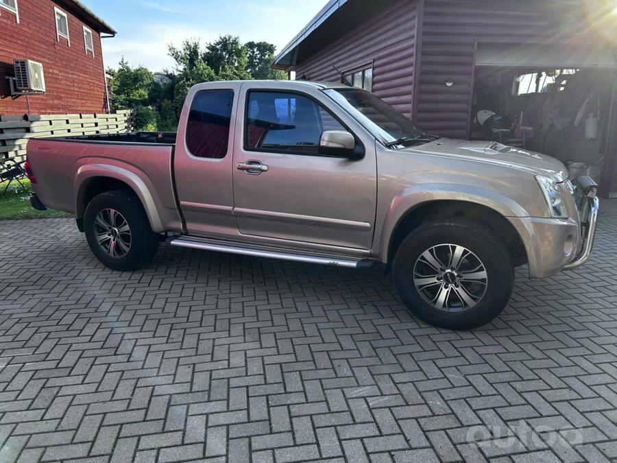 Isuzu D-Max 1 generation [restyling] Pickup