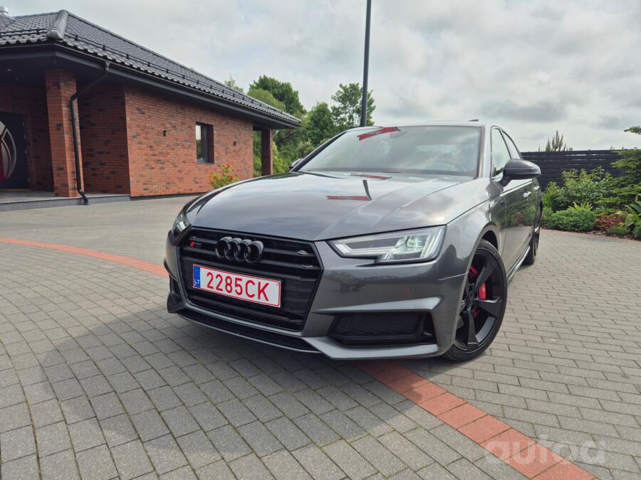 Audi S4 B9 Sedan