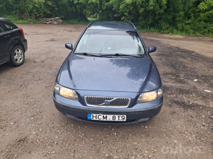Volvo V70 2 generation wagon