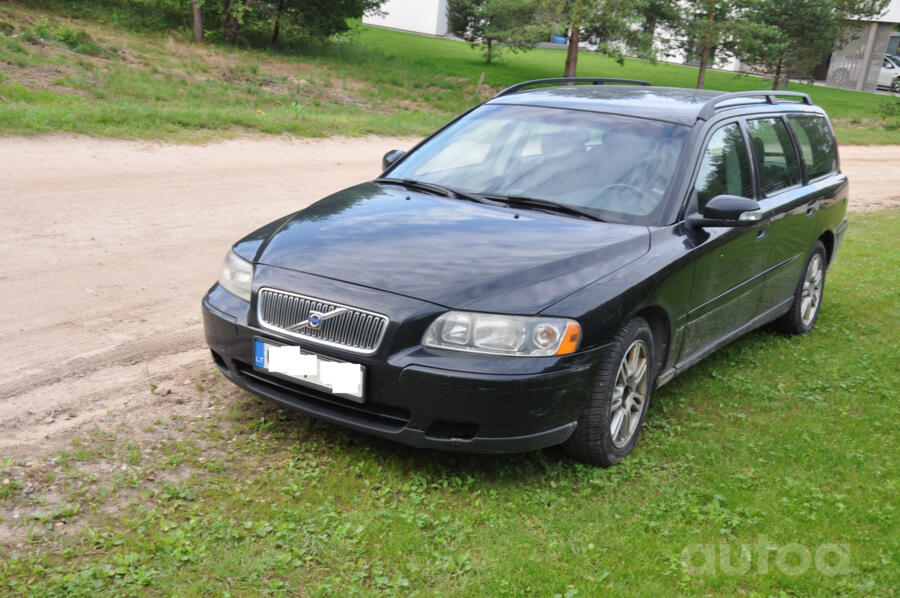 Volvo V70 2 generation [restyling] wagon 5-doors