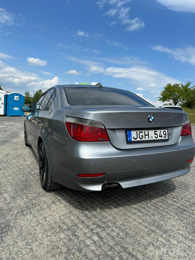 BMW 5 Series E60/E61 Sedan