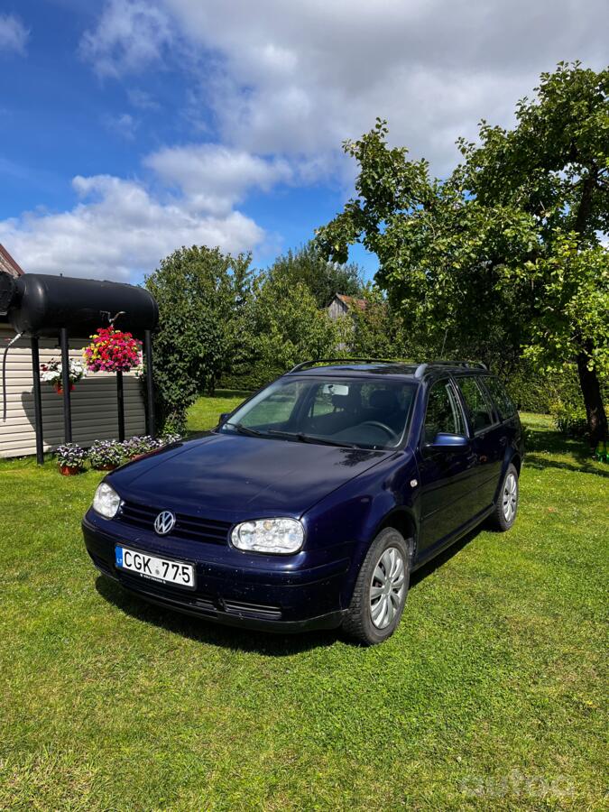Volkswagen Golf 4 generation wagon