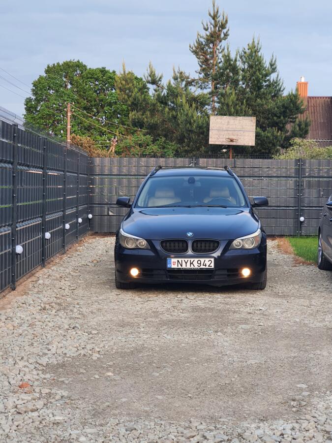 BMW 5 Series E60/E61 Touring wagon