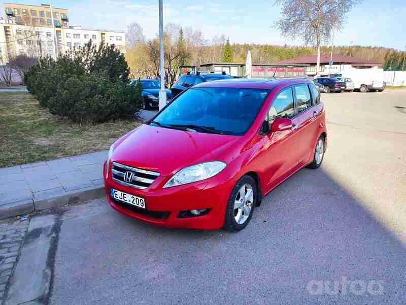 Honda FR-V