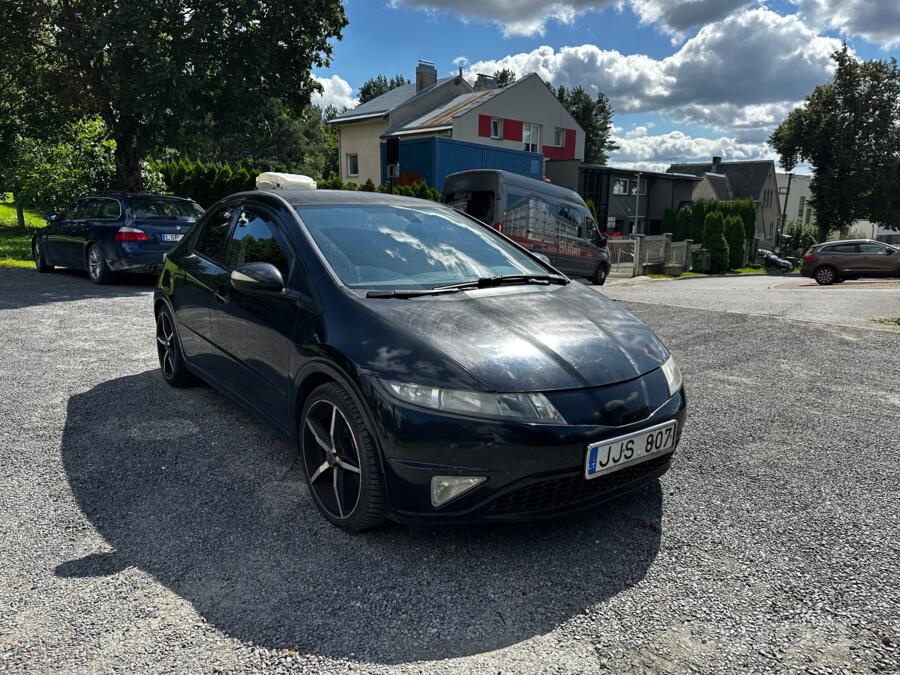 Honda Civic 8 generation Hatchback 5-doors
