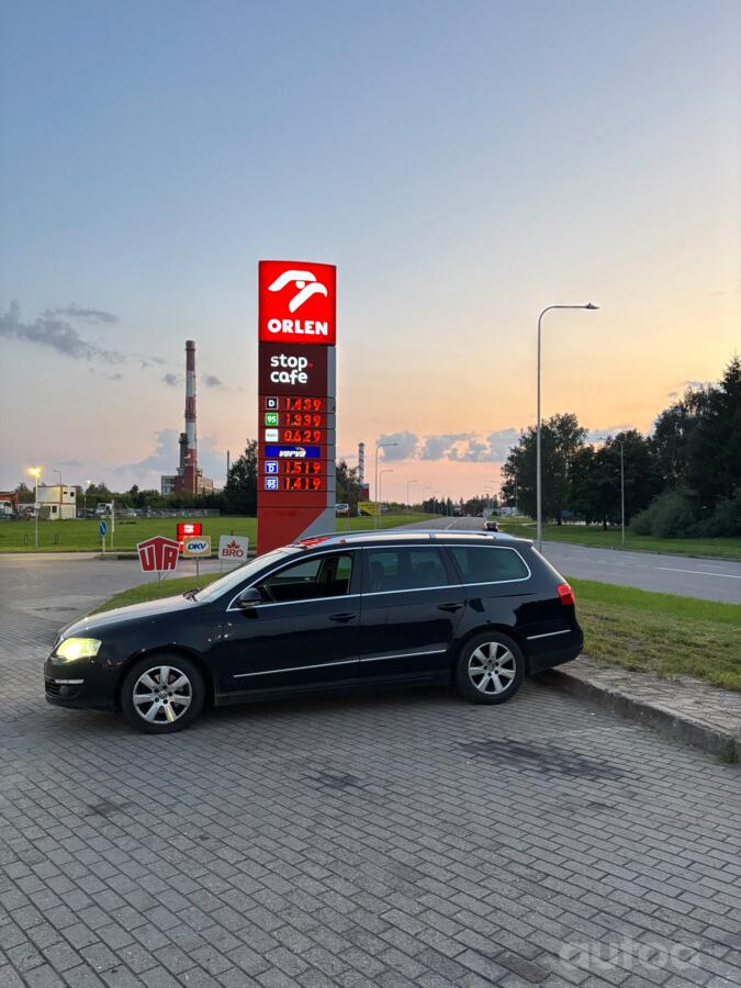 Volkswagen Passat B6 wagon 5-doors