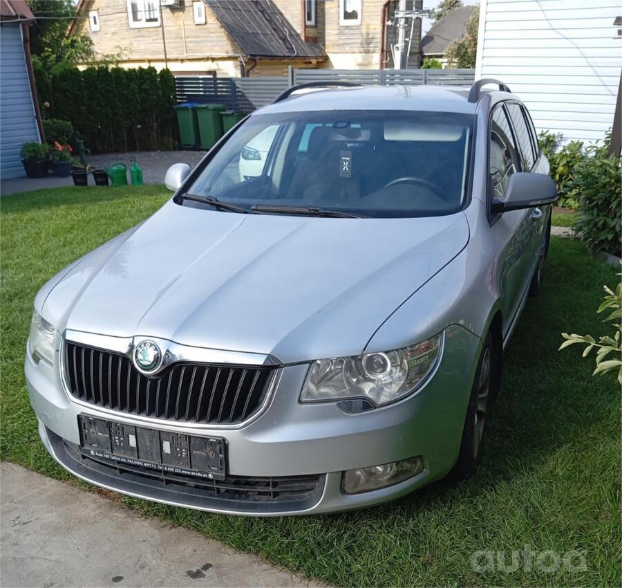 Skoda Superb 2 generation Combi wagon