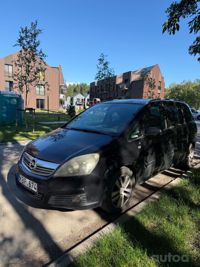 Opel Zafira B Minivan 5-doors