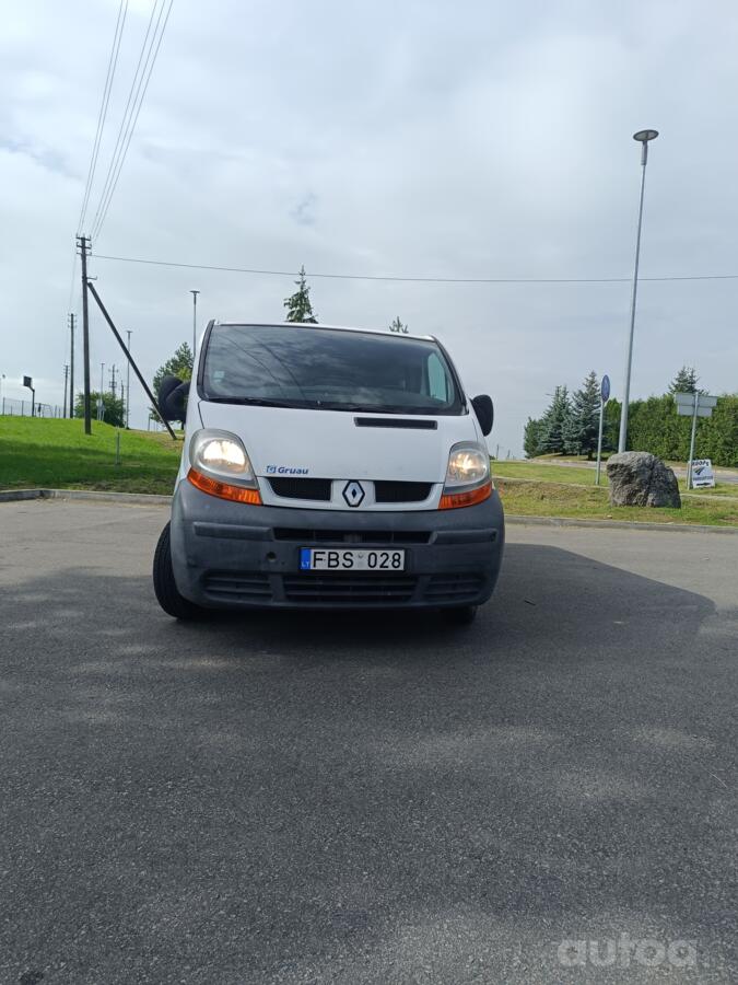 Renault Trafic 2 generation Minivan
