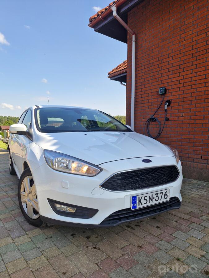 Ford Focus 3 generation [restyling] Hatchback 5-doors