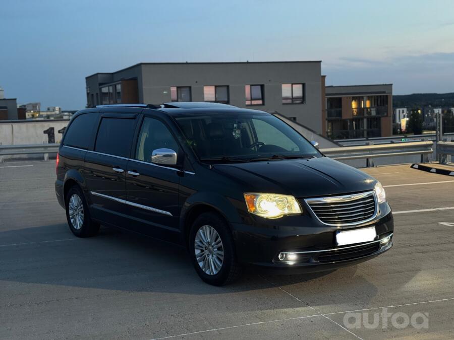Chrysler Town & Country 5 generation [restyling]