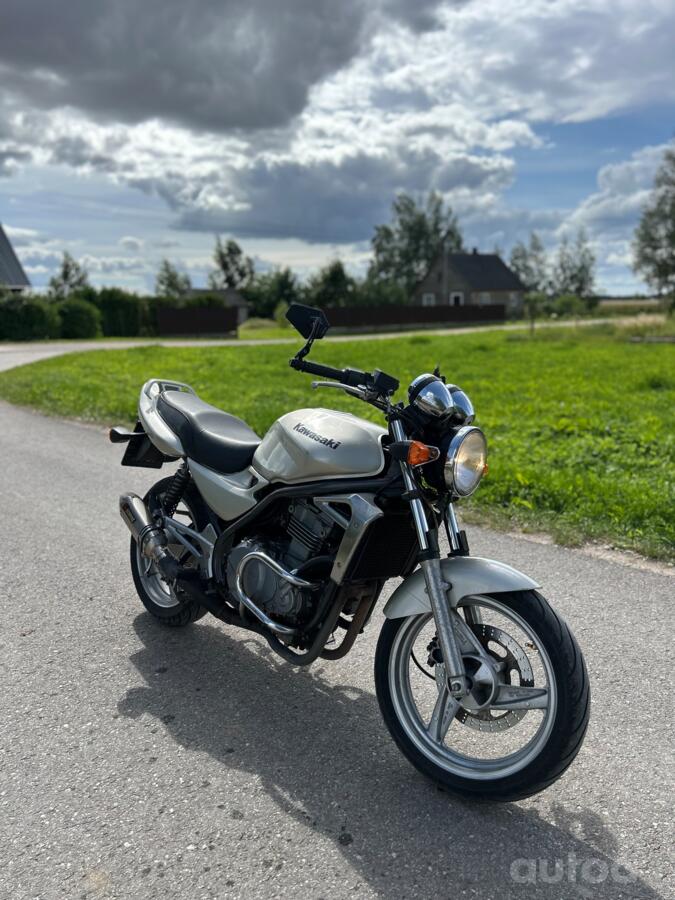 Kawasaki ER 5