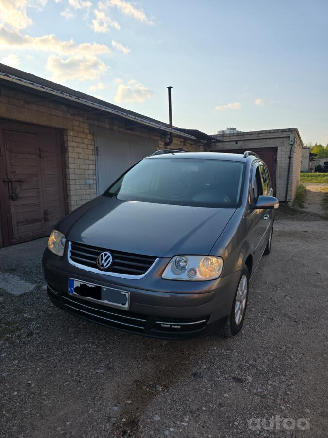 Volkswagen Touran 1 generation Minivan