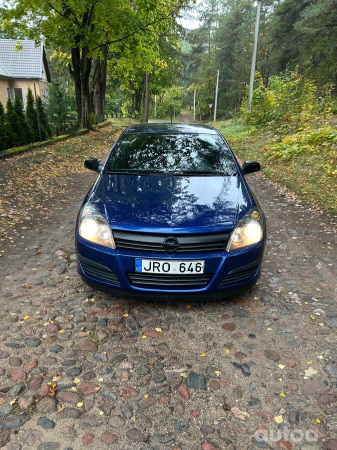 Opel Astra H Hatchback